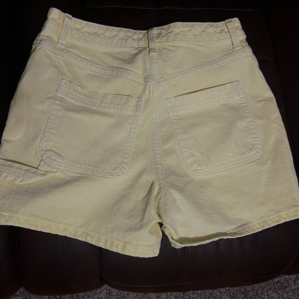Universal Thread Women's Yellow Shorts